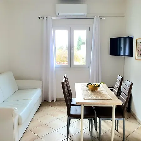 Cedro - Appartamento In Residence Con Piscina Condivisa