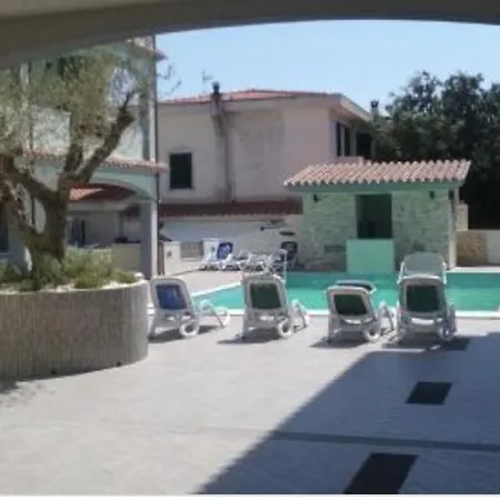 Cedro - In Con Piscina Condivisa Lägenhet *