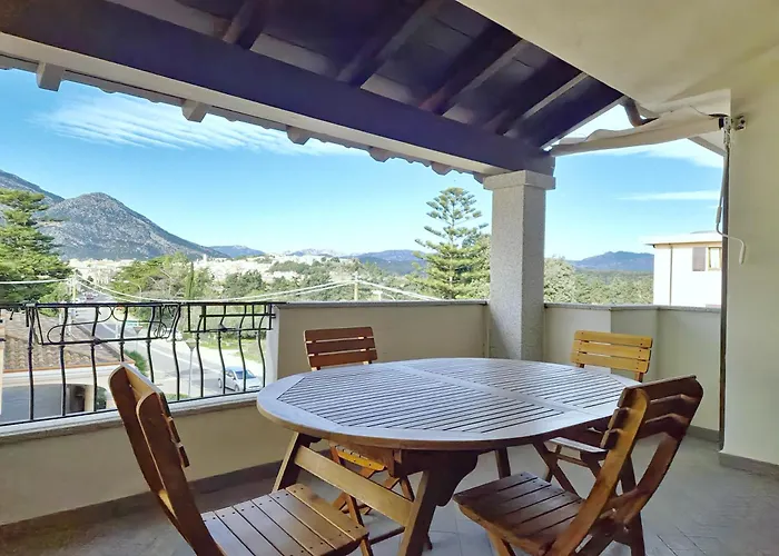 Cedro - In Con Piscina Condivisa أروسييْ